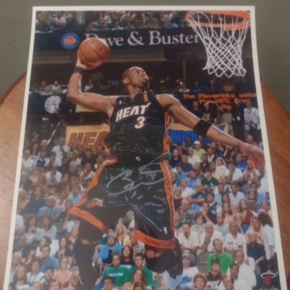 NEW! DWYANE WADE MIAMI HEAT 2006 NBA FINALS!🏆 GLOSSY 8.5x11 SLAM DUNK💥 POSTER! - Picture 4 of 5